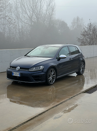 Volkswagen Golf 7 R 2.0 TSI 300 CV 4Motion