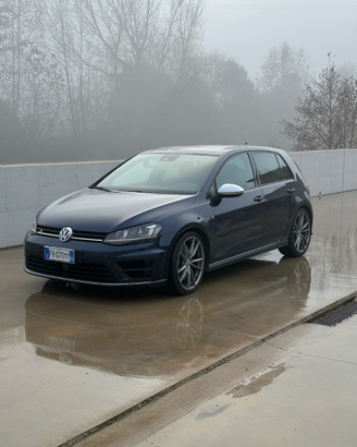 Volkswagen Golf 7 R 2.0 TSI 300 CV 4Motion