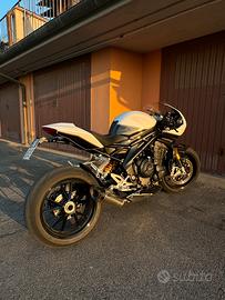 Triumph speed triple 1200 RR