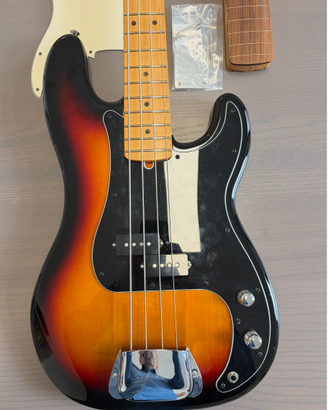 Fender Precision 60s reissue, manico Jazz