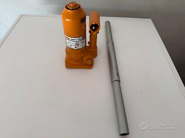 Sollevatore Idraulico Beta 3011t/3,5