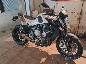 MV AGUSTA Brutale 675