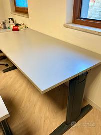 Scrivania professionale 160x80 cm con cassettiera