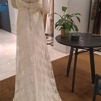 Abito da sposa in pizzo di pura seta 