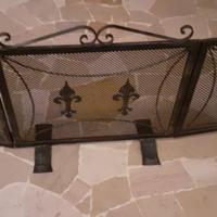 Parascintille da camino in ferro battuto