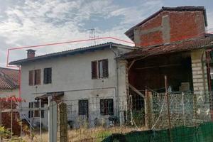 Casa indipendente a Camino, 5 locali