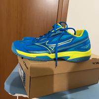 Scarpe da tennis e paddle