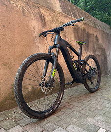 Mountain bike elettrica Cube