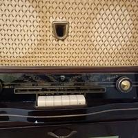 Radio d'epoca con giradischi "Philips Alfiere 2"
