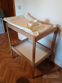 Fasciatoio ikea con accessori 