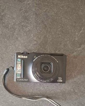 macchina fotografica usata poco