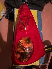 Fari posteriori Citroen C1 e Peugeot 107