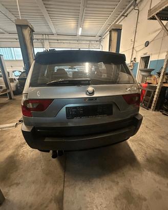 Ricambi per BMW X3 2005 COD MOT: 306D2