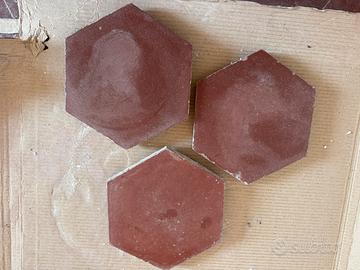 Cementine antiche rosse