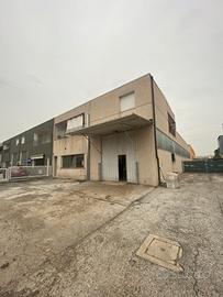 Capannone industriale villa fastiggi