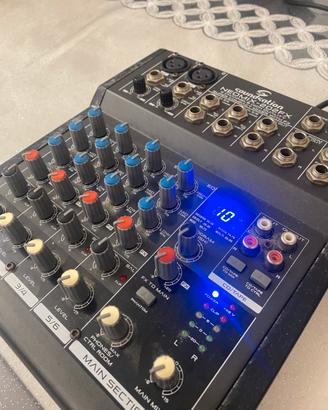 Mixer audio SoundSation con effetti