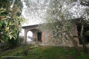 CL181 - Sinalunga casale costruito di rece