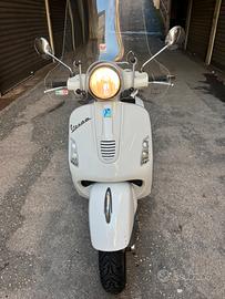 Vespa gts 300
