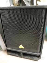 Subwoofer attivo Behringer Eurolive VQ1800D 500W