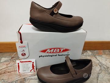 MBT scarpe da donna  in pelle con cinturino 