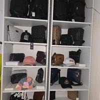 Zaini,borselli e accessori uomo GUESS