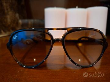 Occhiali da sole Ray-Ban Cats 5000 Classic RB4125