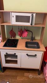 Cucina giocattolo