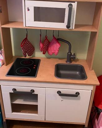 Cucina giocattolo