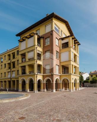 MONOLOCALE A BOLOGNA