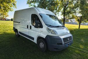 Fiat Ducato 120 Multijet, passo medio tetto alto.