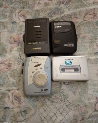 Walkman usati non funzionanti a parte le radio