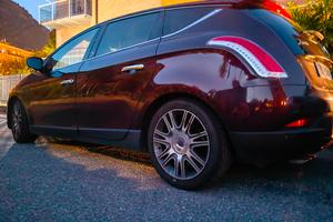 lancia delta 1750 TBI 