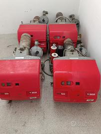 4 bruciatori Riello