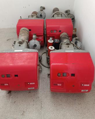4 bruciatori Riello