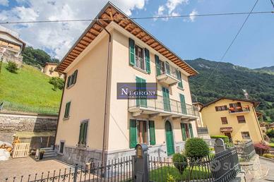 Villa di 482 m² con più di 5 locali e box auto dop