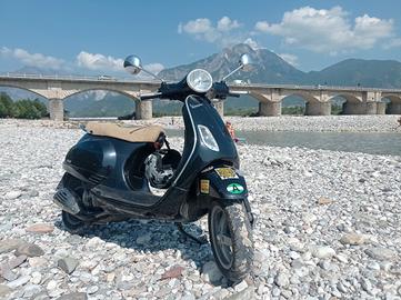 Vespa 150 LX