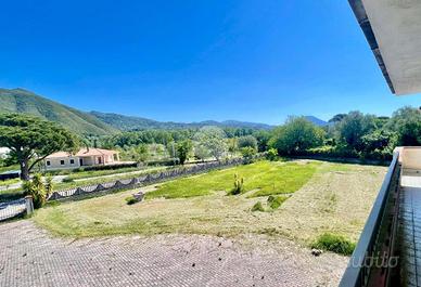 5 LOCALI A SANTA MARINA