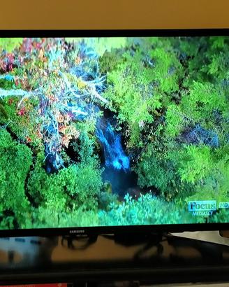 Samsung Smart TV Full HD 32 pollici