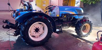 Trattore new holland 40/40