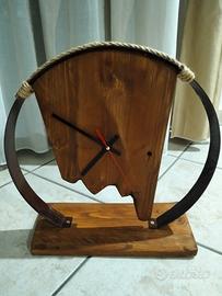 orologio da tavolo in legno fatto a mano