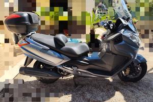 Scooter Maxsym400