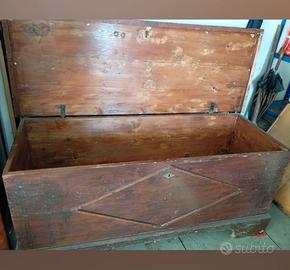 Cassapanca in lego del 1800