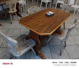 4 Tavoli in legno massiccio per bar /taverna