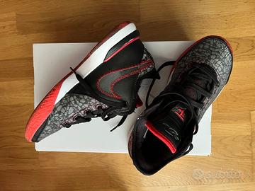Scarpe basket Nike LeBron James