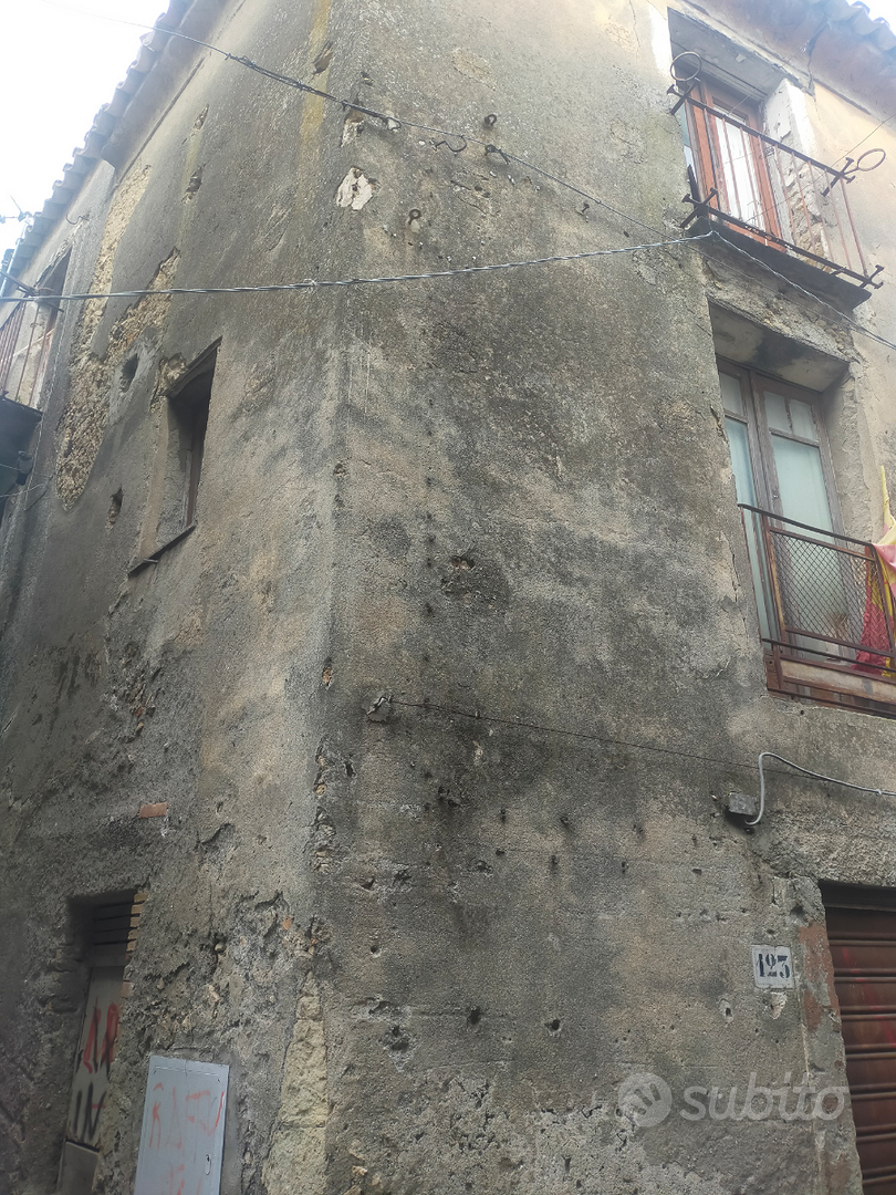 Antico fabbricato Gagliano centro