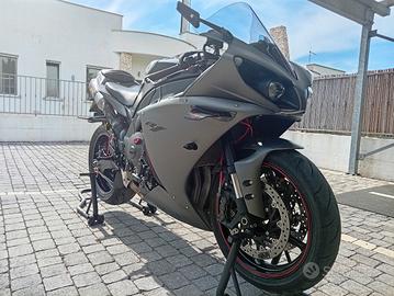 R1 ²⁰¹⁴ big bang Yamaha 