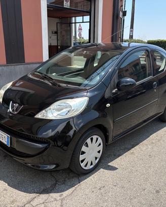 Peugeot 107 1.0 68CV 3p. Plaisir 2Tronic