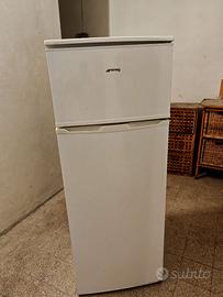 Frigorifero SMEG con congelatore