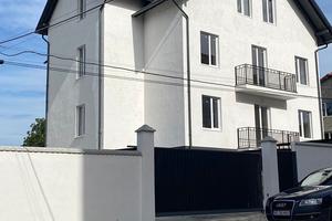 Intero condominio in Moldavia, Investimento