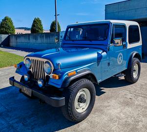 Jeep Wrangler CJ-7 (STUPENDA)